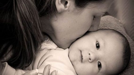 6 Doa Bentuk Utama Kasih Sayang Ibu kepada Anaknya